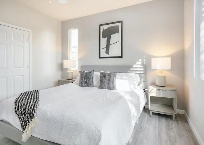 Landing Modern With Amazing Amenities